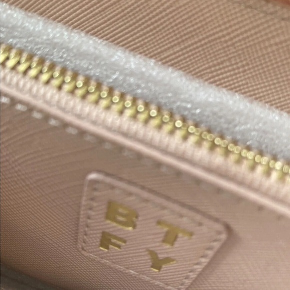 BTFY Saffiano Large Purse - Nude - Picture 5 of 6